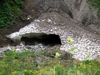 Schneefelder bedecken die Trettach